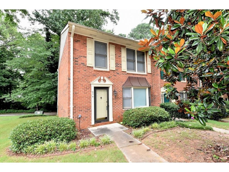 2 Bedroom 3.5 Bath Townhome In Convenient Norcross