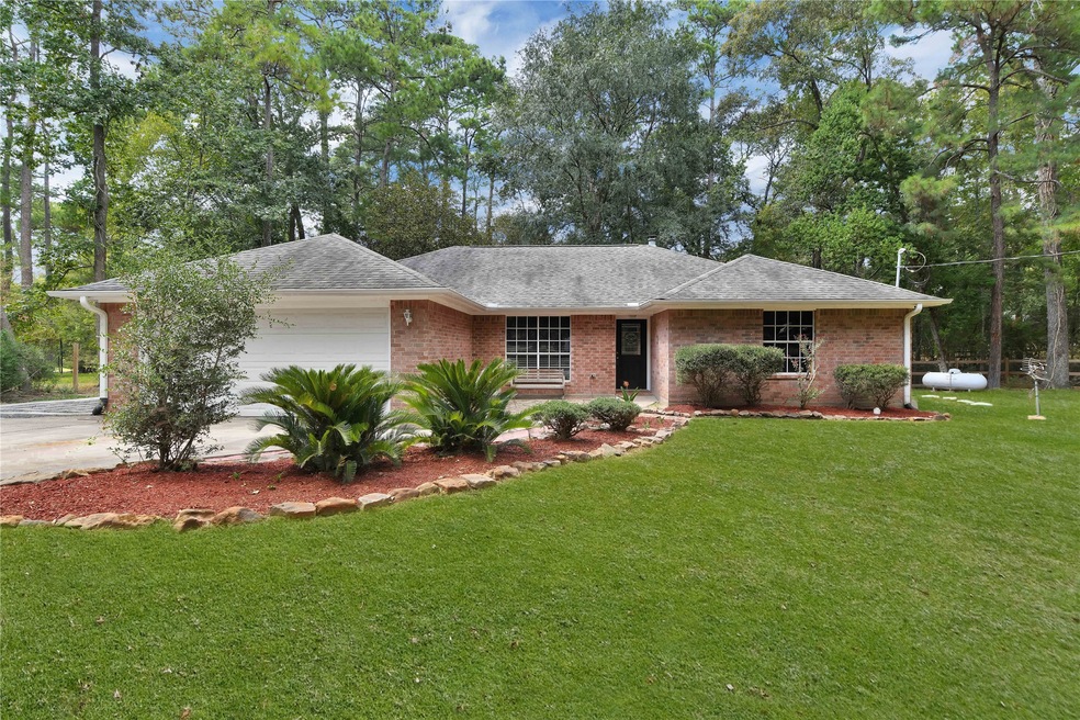 16603 Surrey Ln, Stagecoach, TX 77355 - photo 1