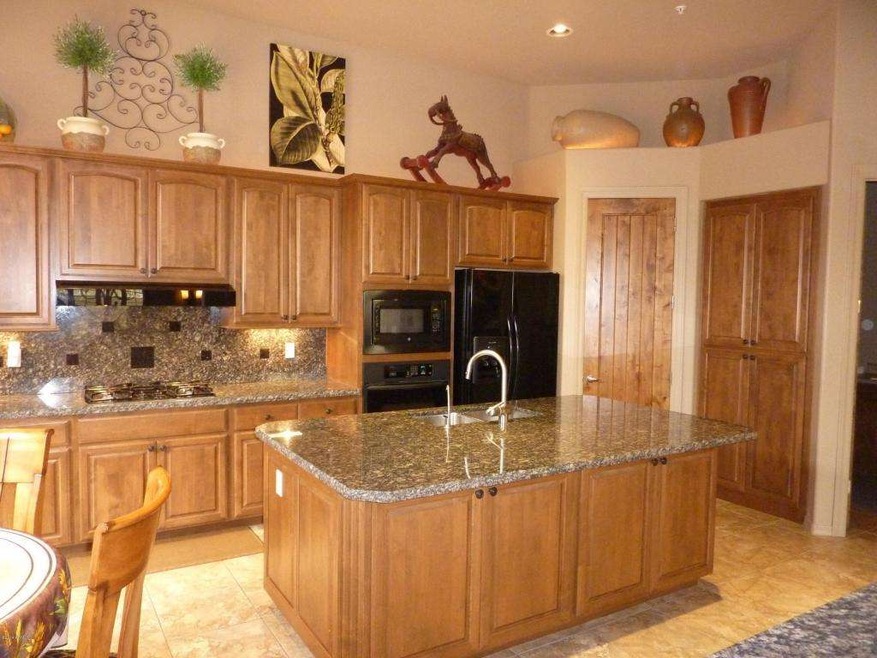 001_Island Kitchen