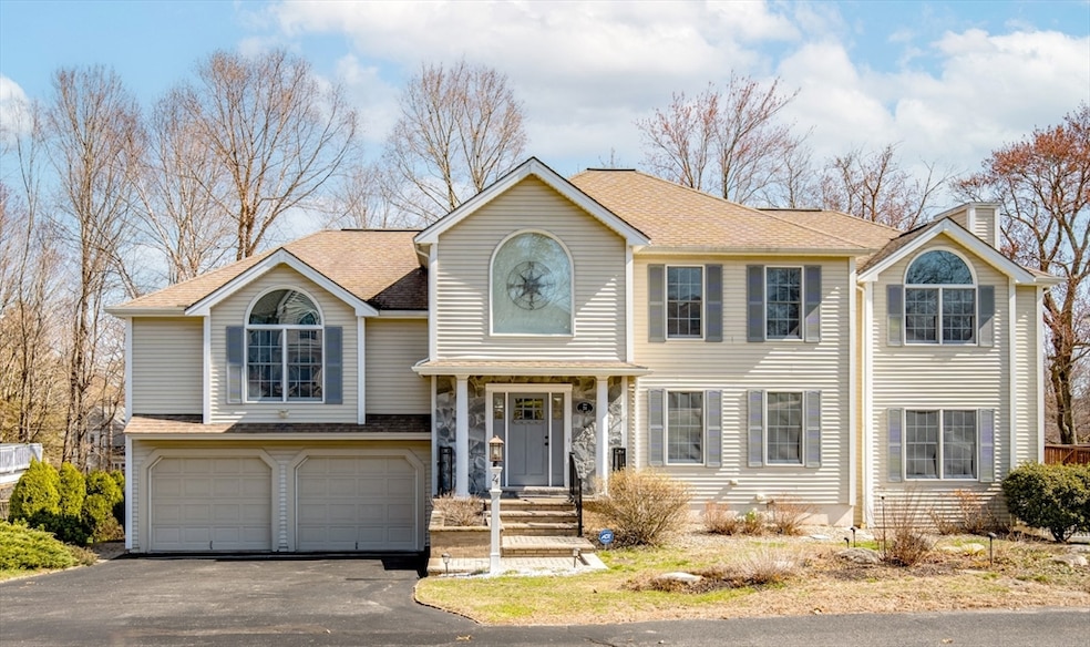 24 Lucey Dr, Newburyport, MA 01950 - photo 1