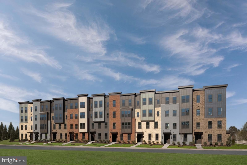 21813 Express Terrace unit 1116, Ashburn, VA 20147 - photo 1