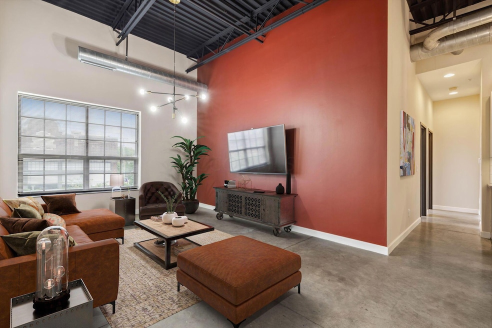 769 N High St unit 301, Columbus, OH 43215 - photo 1
