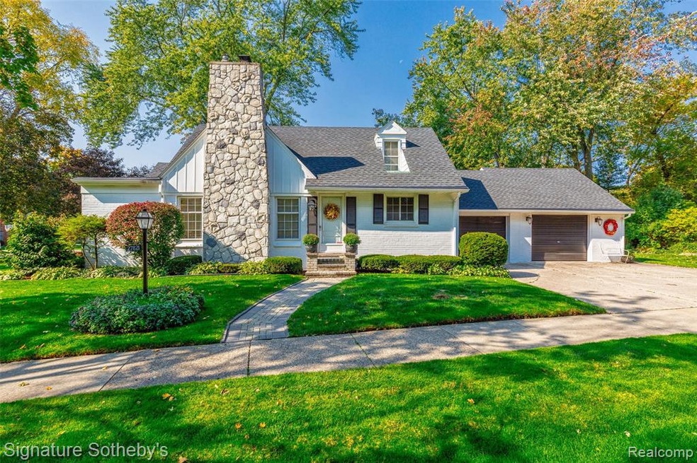 Enchanting curb appeal!