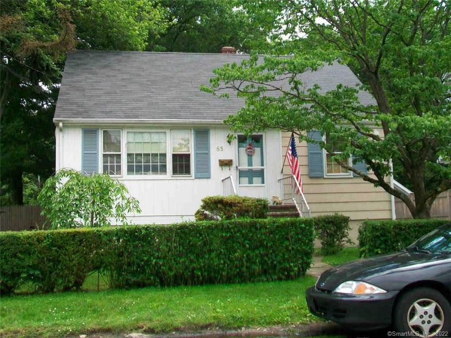 85 Cummings Ave, Fairfield, CT 06824 - photo 1
