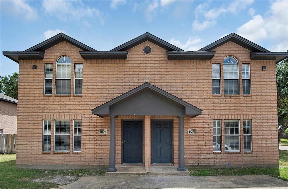 2528 Ashford Dr unit Upgraded, College Station, TX 77840 - photo 1