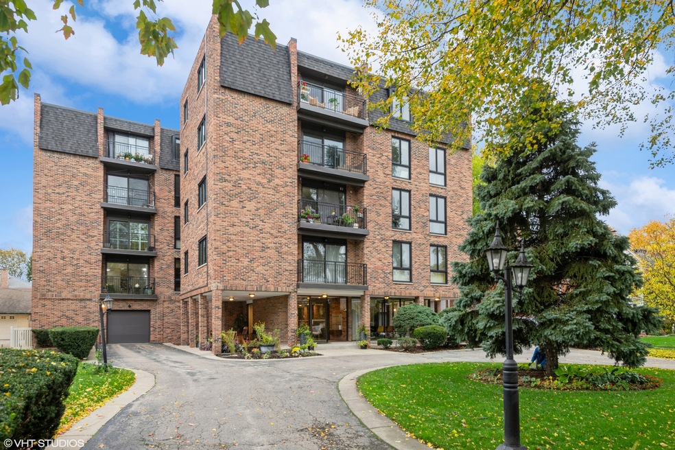 1419 Bonnie Brae Place Unit 2B, River Forest, IL 60305 | MLS# MRD11918288