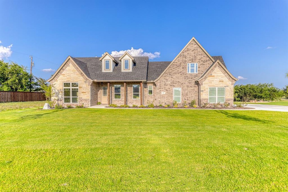 184 N Ridge Ct, Weatherford, TX 76088 - photo 1