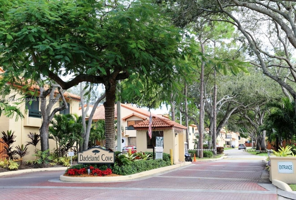 7847 SW 102nd Ln, Miami, FL 33156 - photo 1