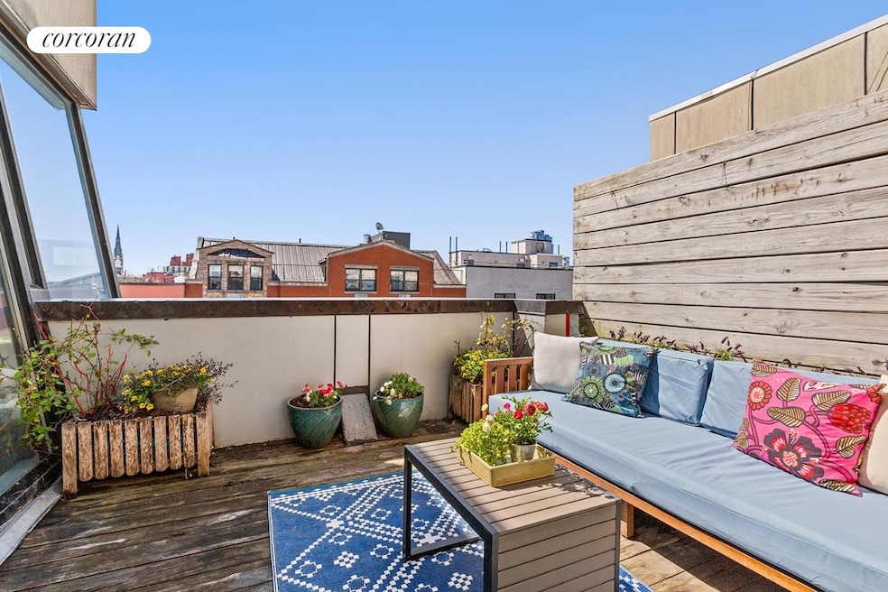 Sold $1,125,000 • Co-Listing Agent