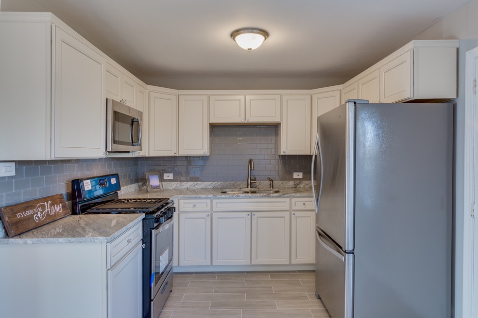 3412 Chambord Ln, Hazel Crest, IL 60429 - photo 1