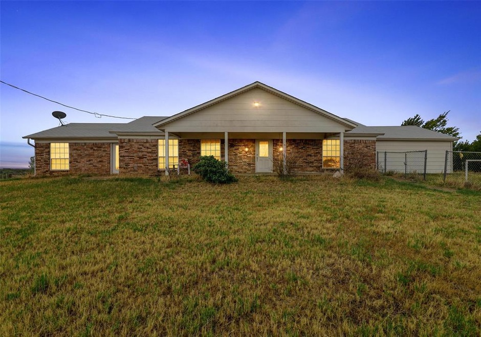 1729 Fm 2048, Boyd, TX 76023 - photo 1