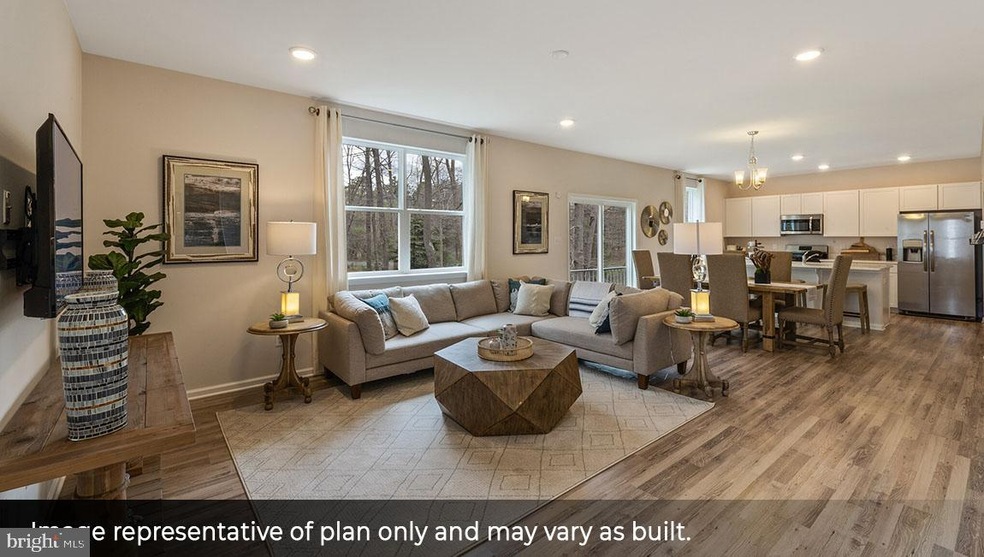 134 Snoopy Ln, Lower Frederick Township, PA 18074 - photo 1