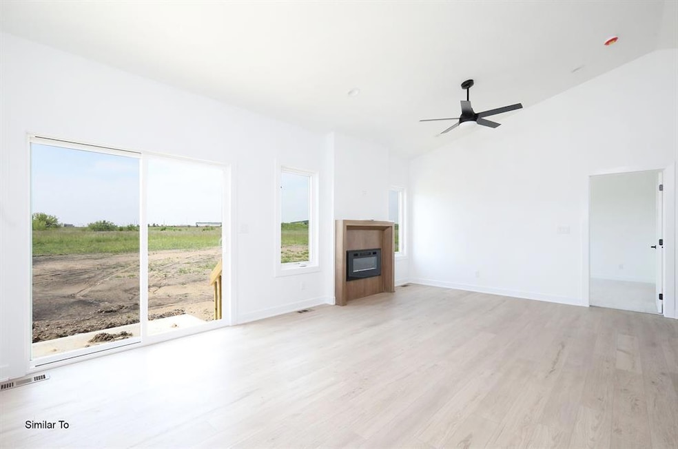 2410 NE 6th St, Grimes, IA 50111 - photo 1