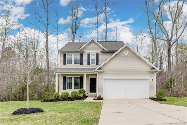 Country charmer on .28-acre lot!