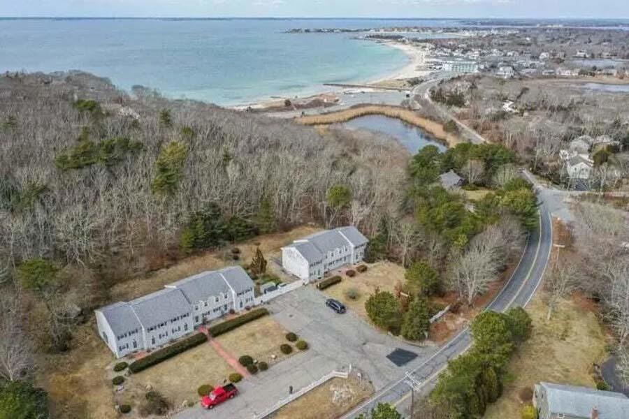 222 Quaker Rd unit 8, Falmouth, MA 02540 - photo 1