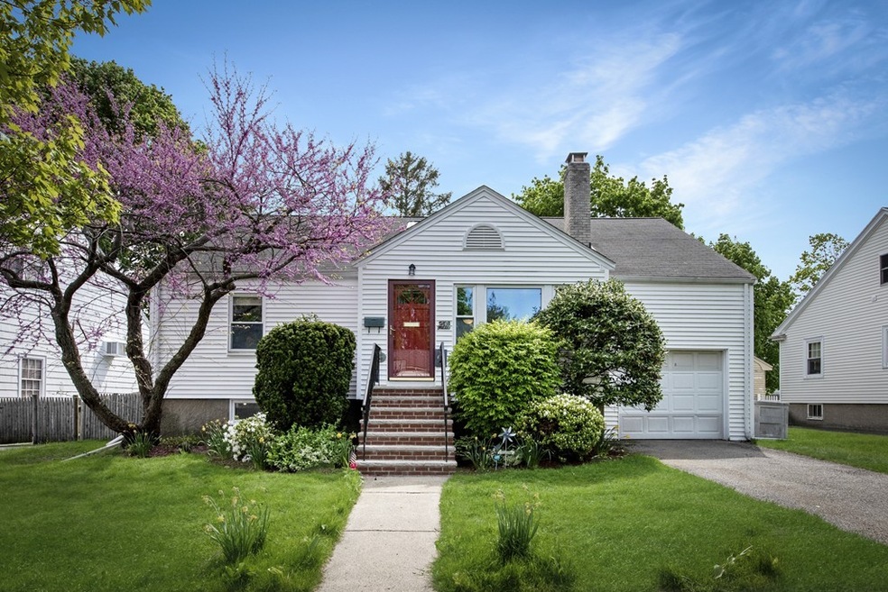 49 Glendale Rd, Marblehead, MA 01945 - photo 1