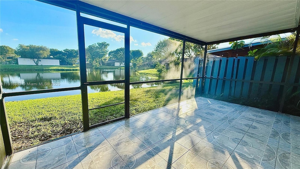 6969 SW 36th Dr unit 4Z, Miramar, FL 33023 - photo 1