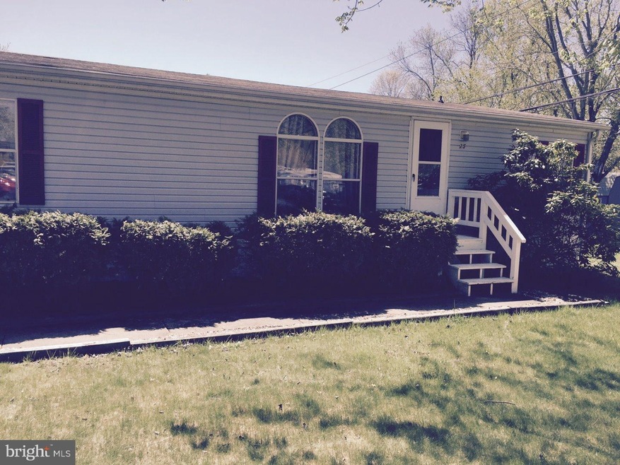 25 N Dragon Dr, Bear, DE 19701 - photo 1