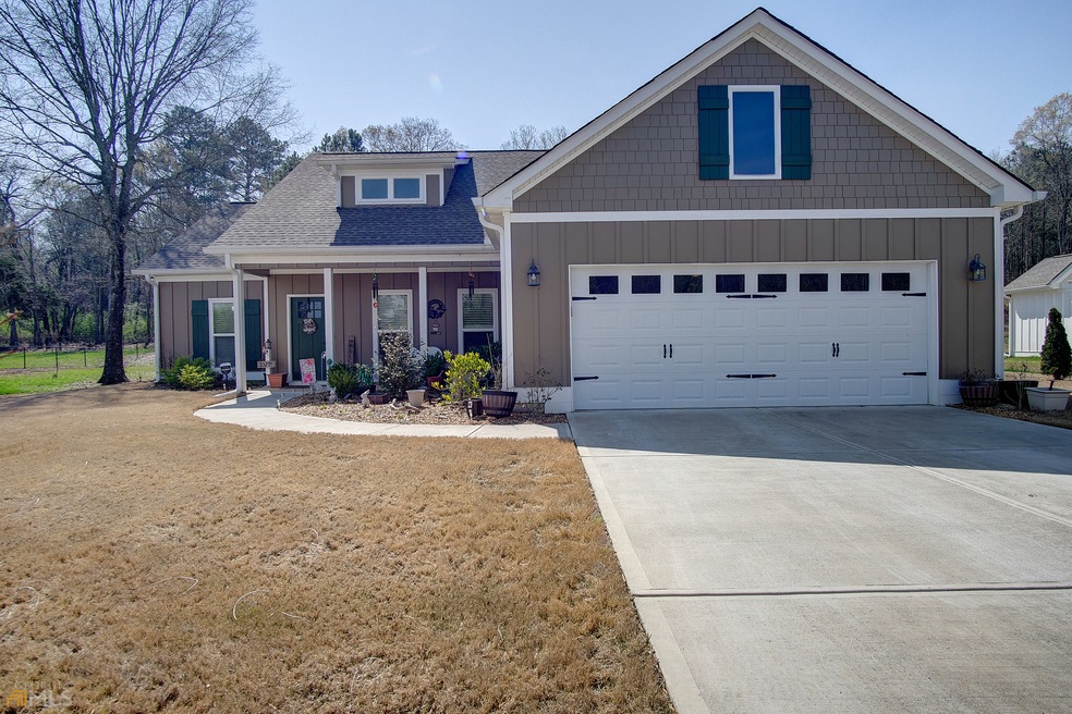 372 Peachtree Ln SE, Calhoun, GA 30701 - photo 1