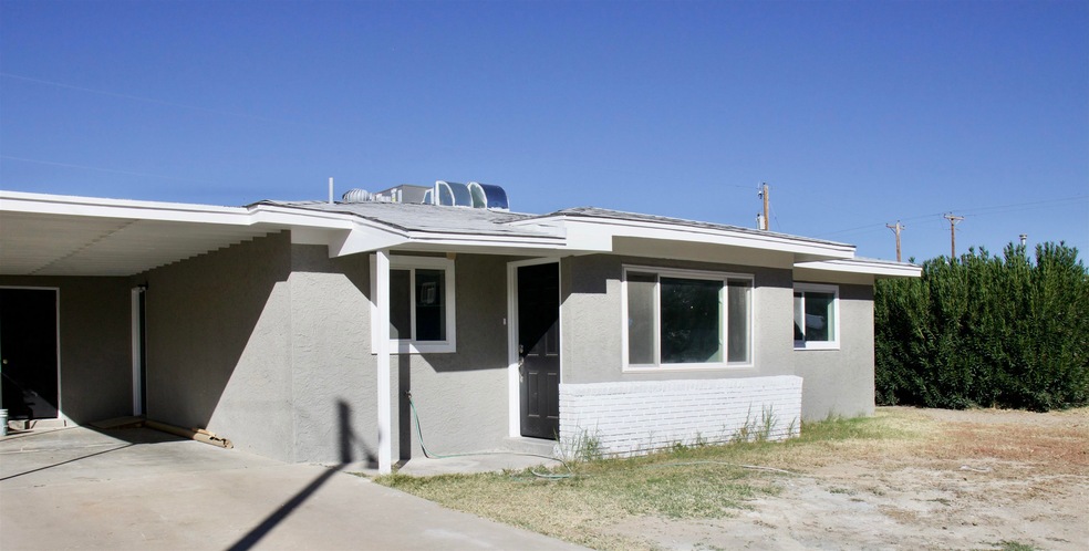 2411 Princeton Ave, Alamogordo, NM 88310 - photo 1