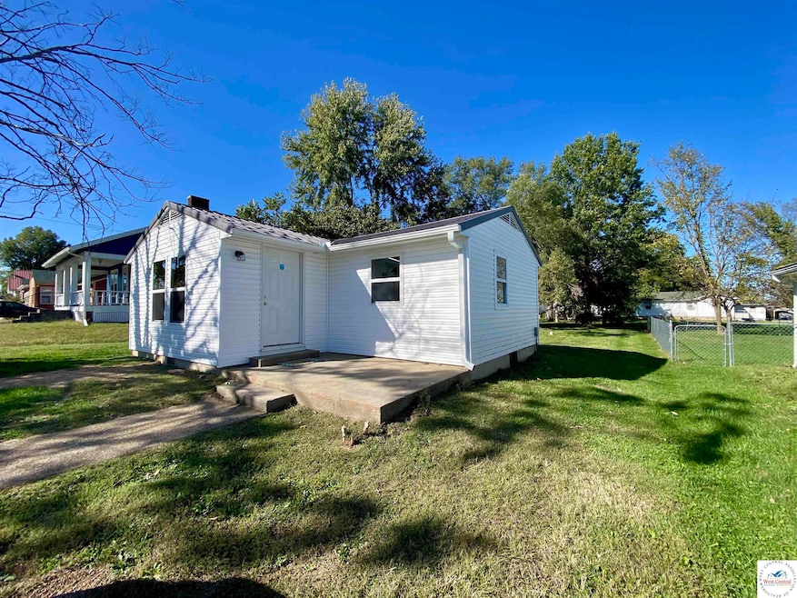 415 E Main St, Lincoln, MO 65338 - photo 1