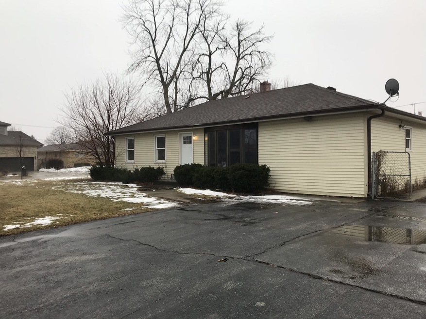 118 E Belden Ave, Elmhurst, IL 60126 - photo 1