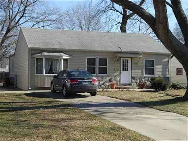 25192 Lehner St, Roseville, MI 48066 - photo 1