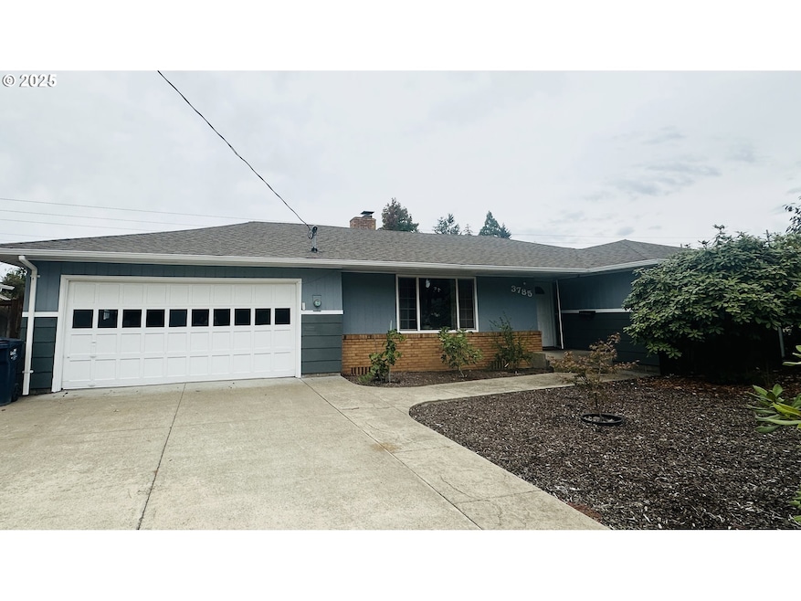 3785 Hawthorne Ave, Eugene, OR 97402 - photo 1