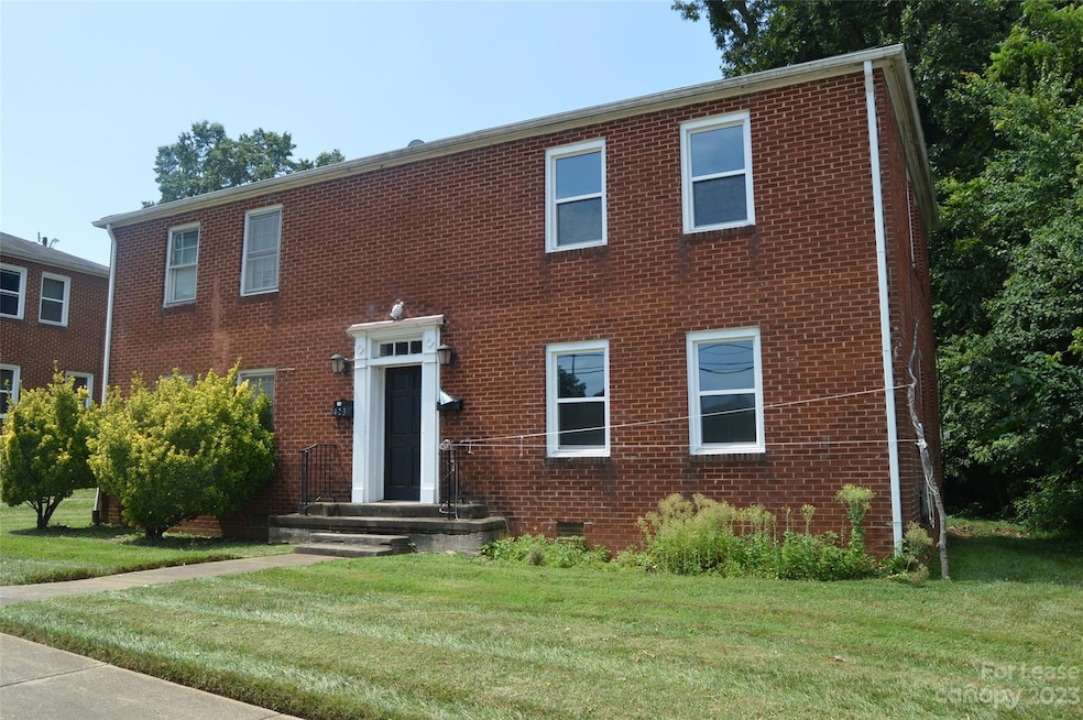 425 N Center St, Statesville, NC 28677 - photo 1