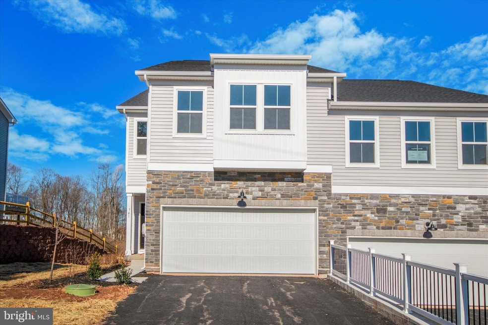 741 Hunsberger Rd, Spring City, PA 19475 - photo 1