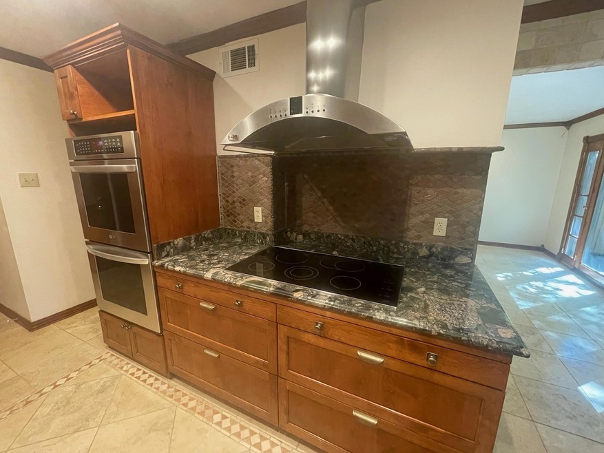 7440 E Northwest Hwy unit 117, Dallas, TX 75231 - photo 1