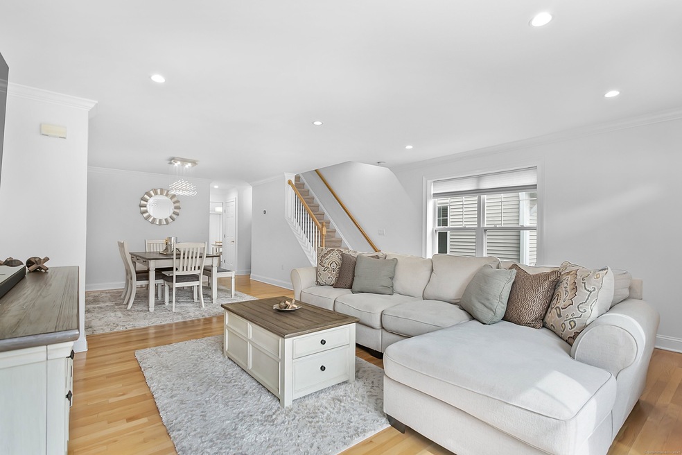 28 Rock Spring Rd unit B2, Stamford, CT 06906 - photo 1