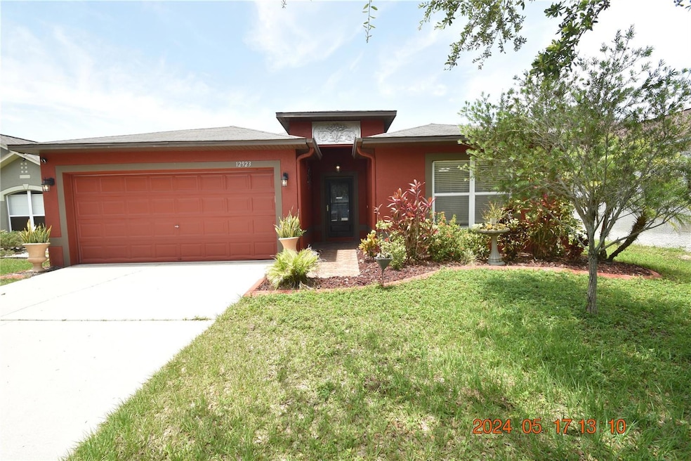 12923 Parkington Dr, Gibsonton, FL 33534 - photo 1