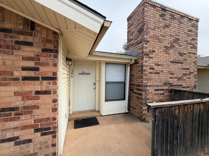 136 N Troy Ave, Lubbock, TX 79416 - photo 1