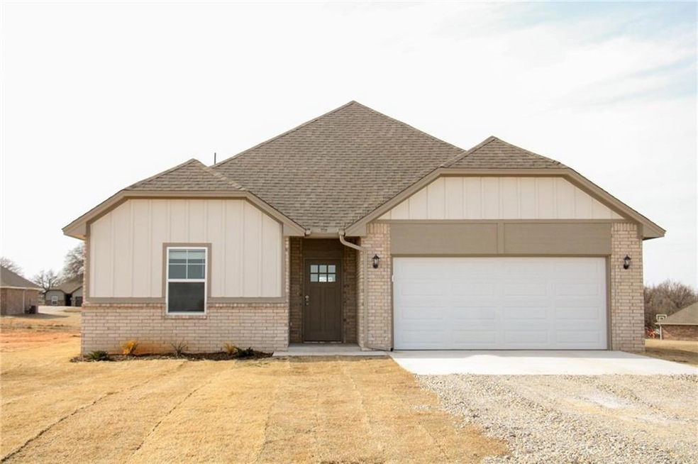 15948 Lasso Cir, McLoud, OK 74851 - photo 1