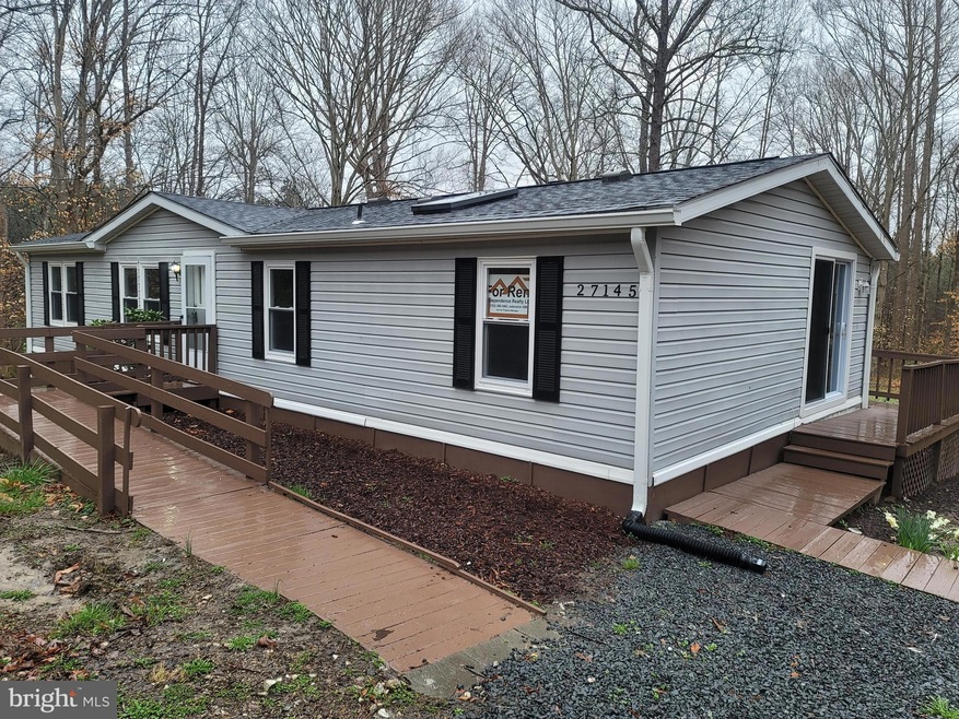 27145 Oaklawn Cir, Ruther Glen, VA 22546 - photo 1