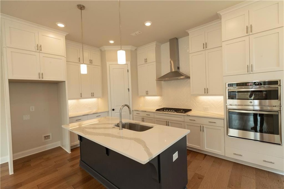 4641 Lanarc Dr unit 146, Peachtree Corners, GA 30092 - photo 1