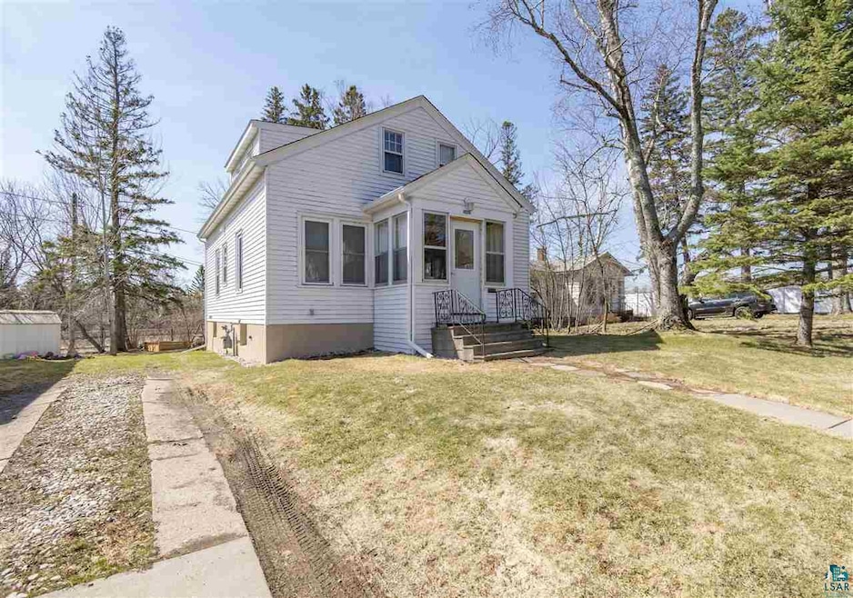 4026 Luverne St, Duluth, MN 55804 - photo 1