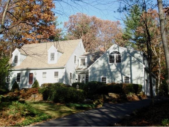 10 Old Sawmill Rd, Bedford, NH 03110 - photo 1