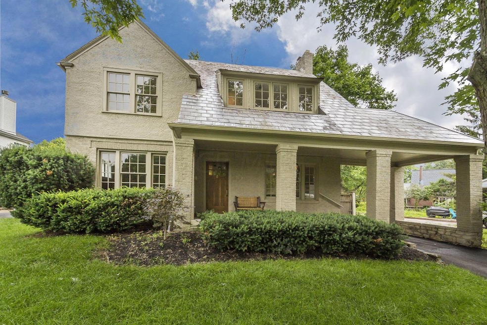 1710 Bedford Rd, Columbus, OH 43212 - photo 1