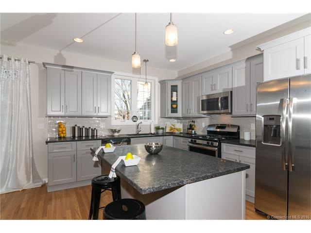GORGEOUS MODEL HOME AVAILABLE NOW FOR QUICK MOVE I
