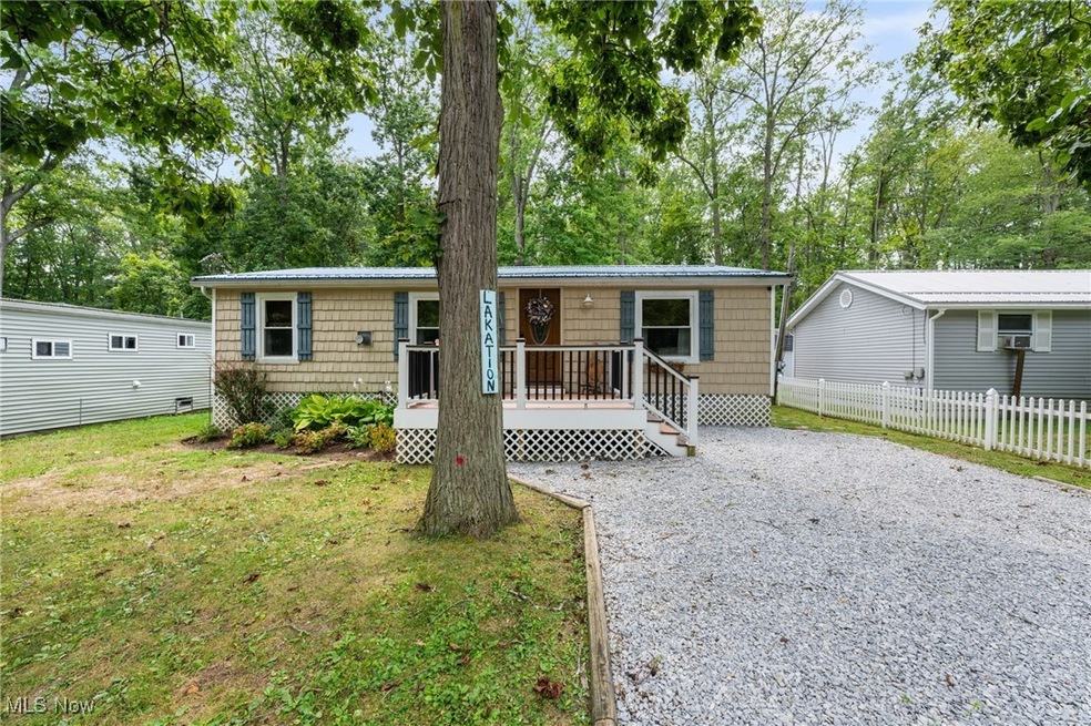 5114 University Dr, Geneva, OH 44041 - photo 1