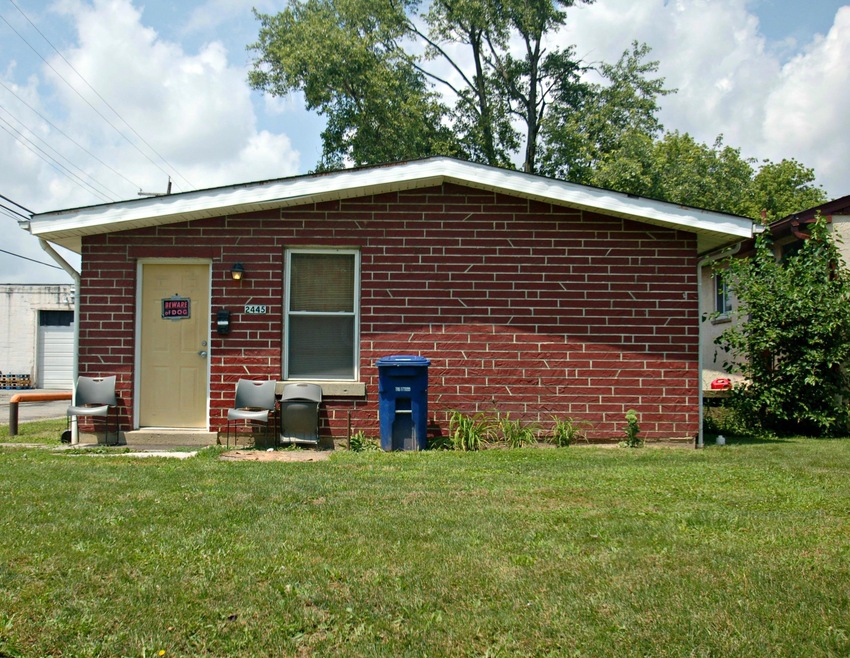 2445 Hiawatha