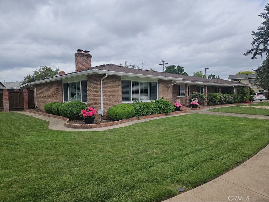 1605 Edgewood Dr, Lodi, CA 95240 - photo 1