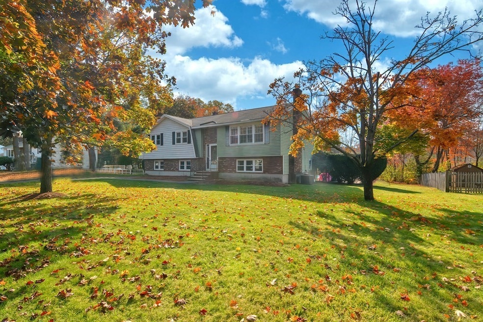 8 Gearty St, Wilmington, MA 01887 - photo 1