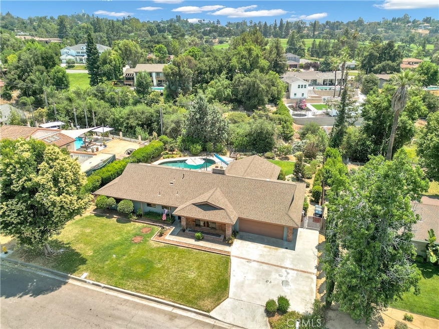 Sold $879,900