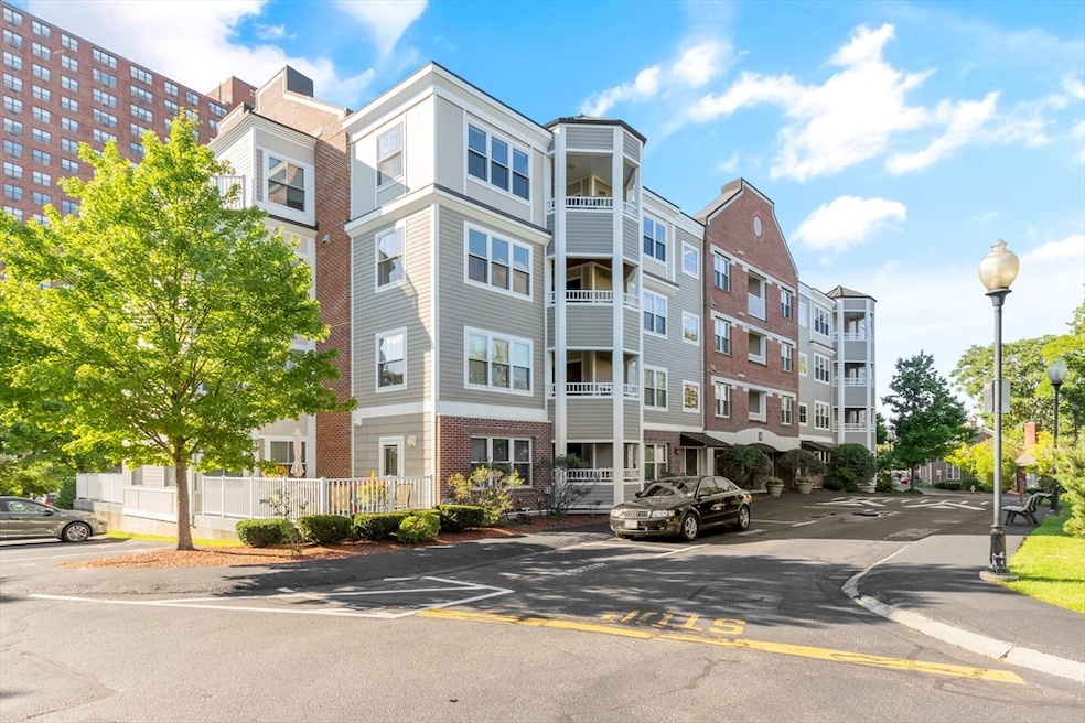 320 Rindge Ave unit 104, Cambridge, MA 02140 - photo 1