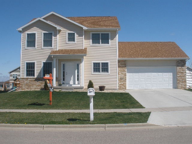 857 Sumac St, Oregon, WI 53575 - photo 1