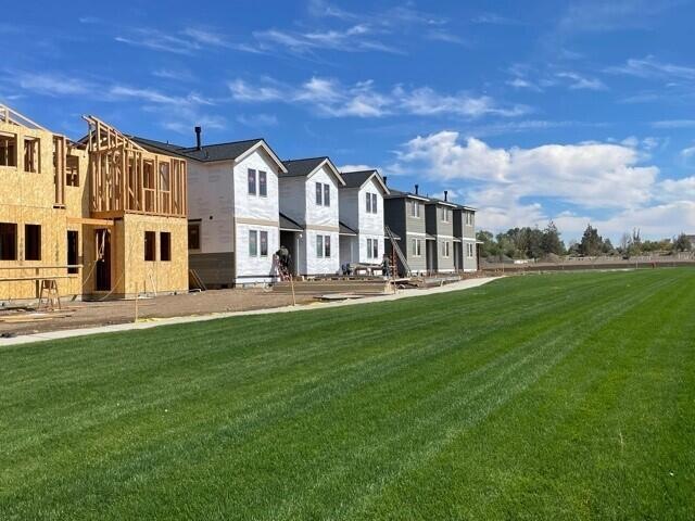 3704 NE Petrosa Ave, Bend, OR 97701 - photo 1