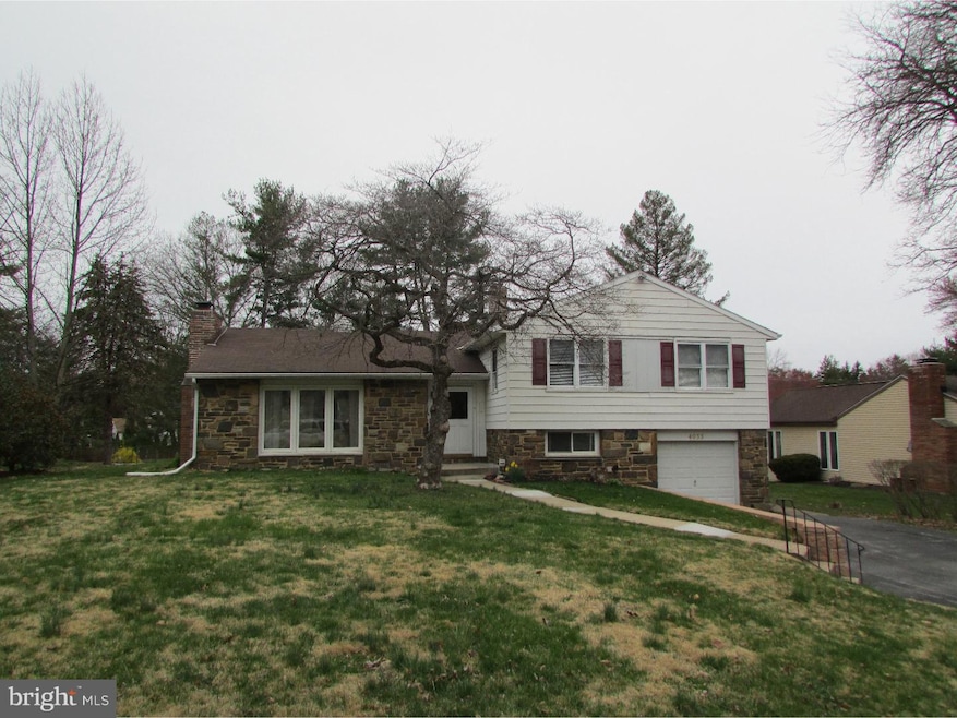 4033 Kottler Dr, Lafayette Hill, PA 19444 - photo 1